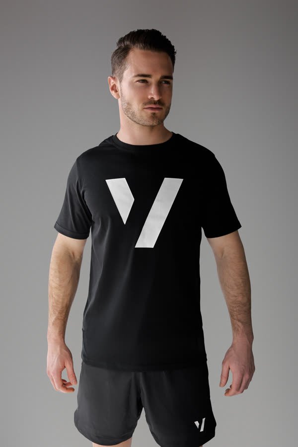 Andreas Schmid, tennis wear campaign, black T-shirt and shorts
